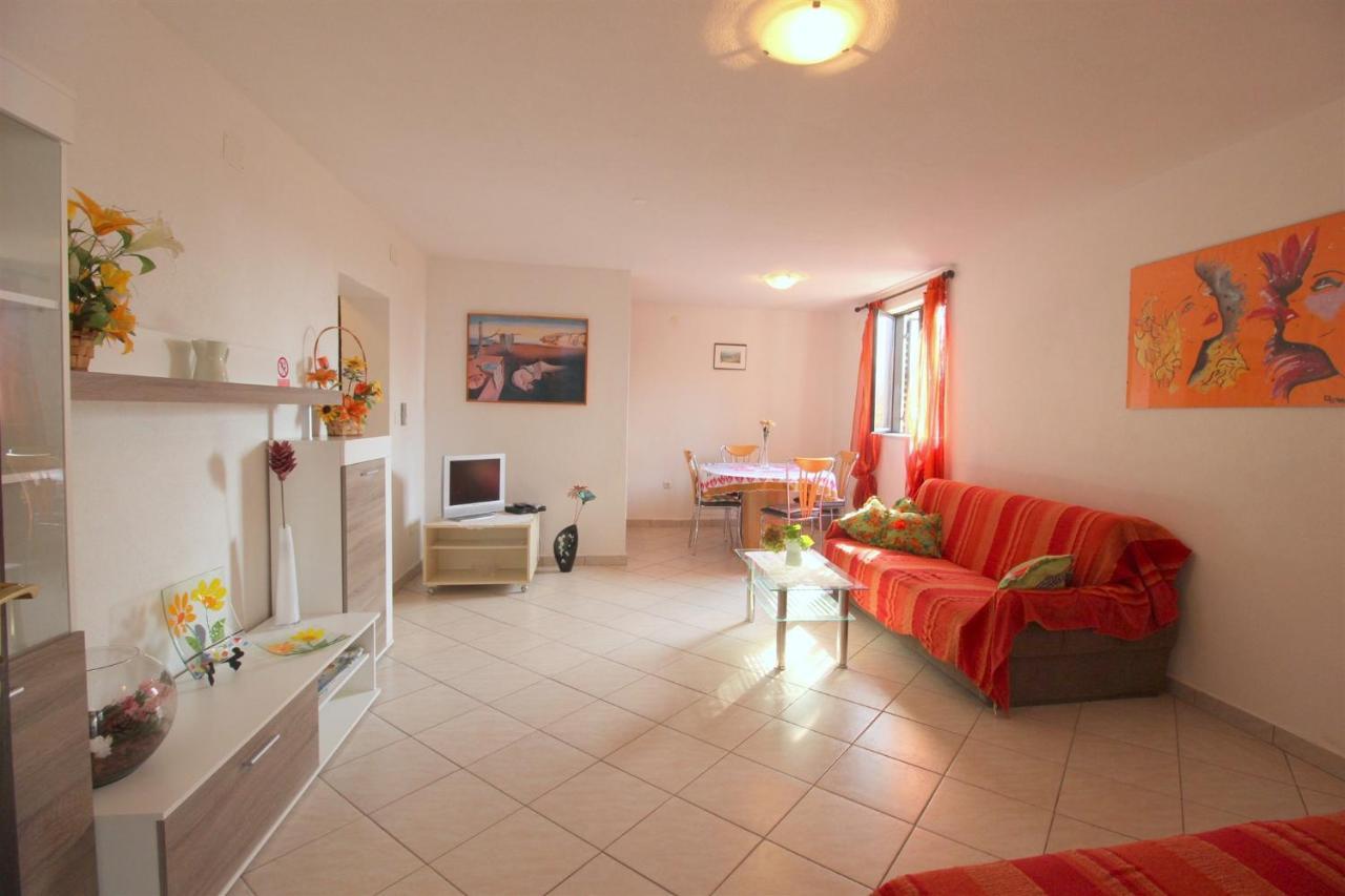 Novigrad Istria Gianna N2, 600 M From The Beach מראה חיצוני תמונה