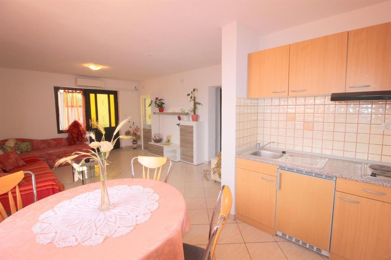 Novigrad Istria Gianna N2, 600 M From The Beach מראה חיצוני תמונה
